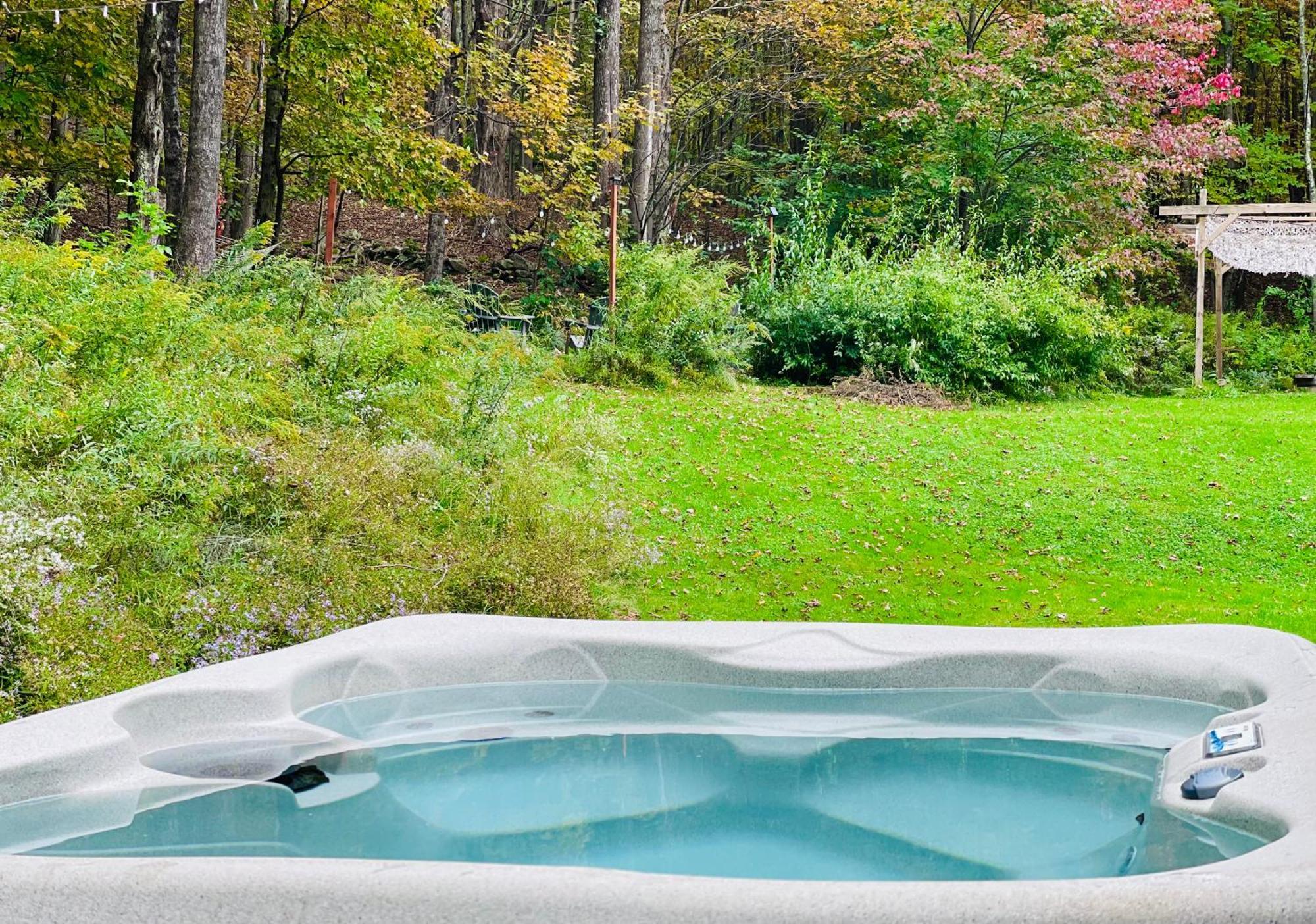 Cozy Cottage With Jacuzzi And Fire Pit And Reading Nook! Livingston Manor Exterior foto